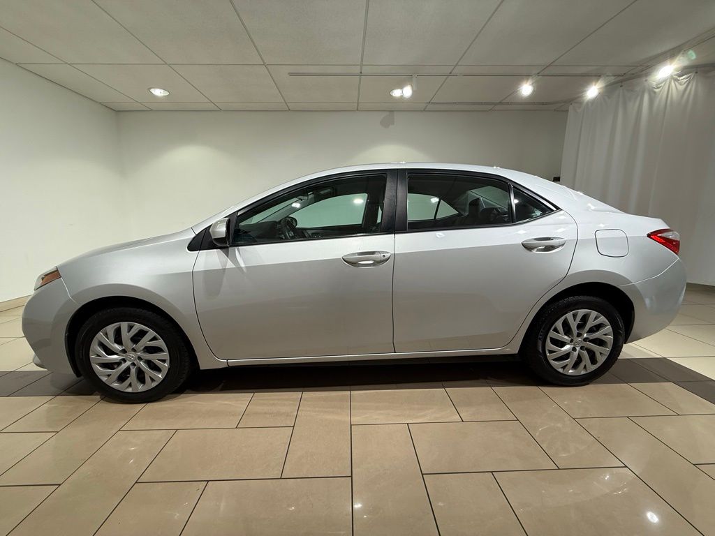 Thumbnail: 2015 Toyota Corolla - 2