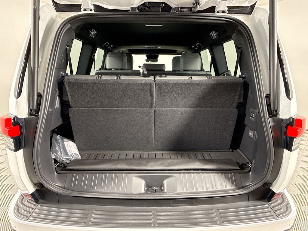 Thumbnail: 2025 Lexus GX - 28
