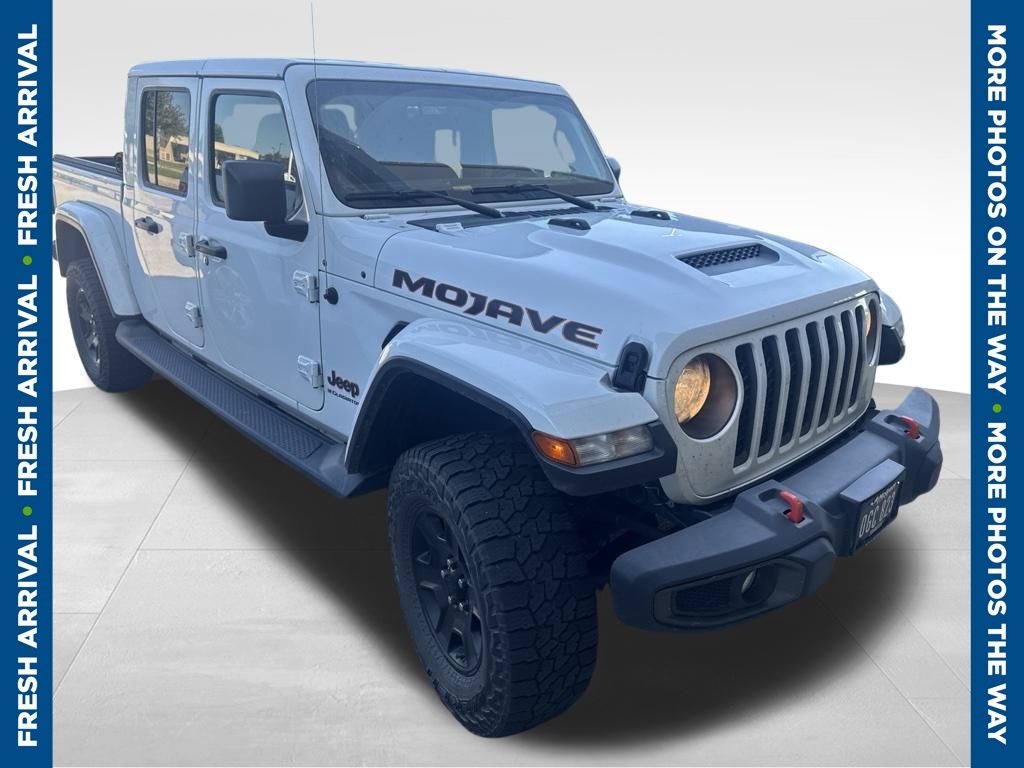 Bright White Clearcoat 2023 Jeep Gladiator Pickup Truck Four-Wheel Drive 8-Speed Automatic