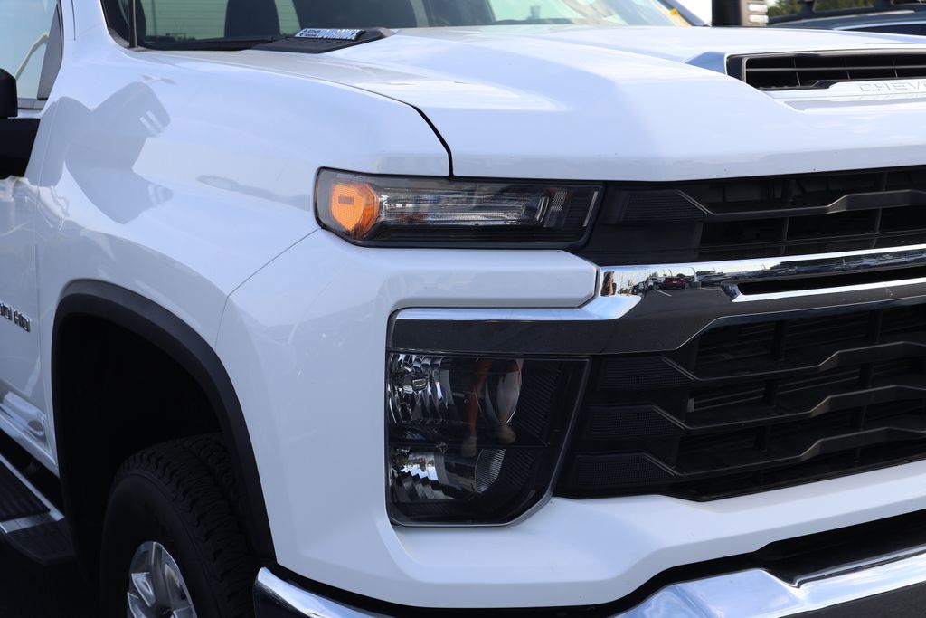 Thumbnail: 2025 Chevrolet Silverado 2500 - 4