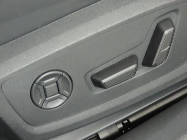 Thumbnail: 2025 Audi S5 - 30