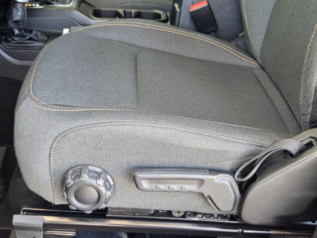 Used 2025 Jeep Wrangler SUV