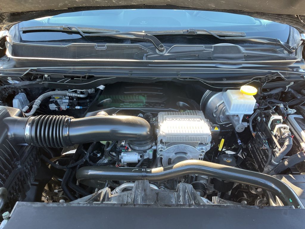 2024 RAM 1500 Laramie 14