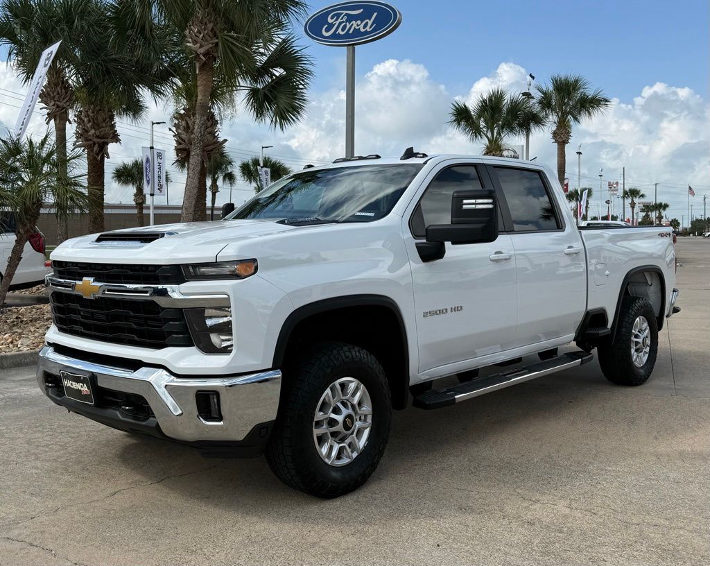 2024 Chevrolet Silverado 2500HD LT Crew Cab 4WD
