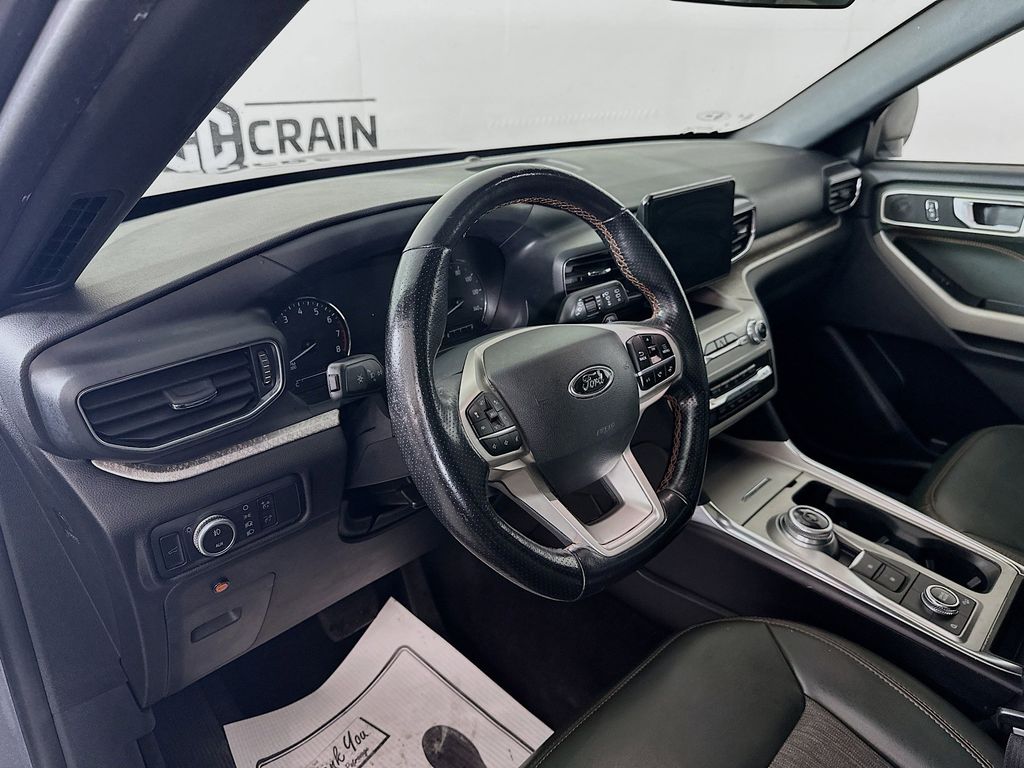 2022 Ford Explorer #10