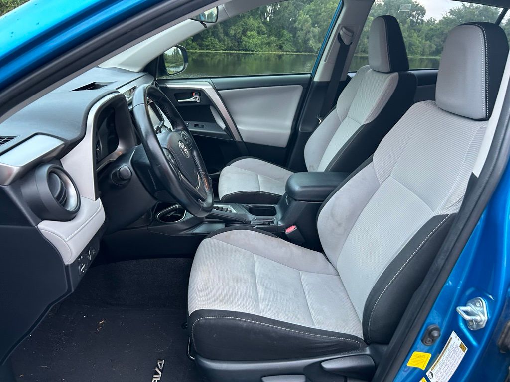 Thumbnail: 2018 Toyota RAV4 - 13