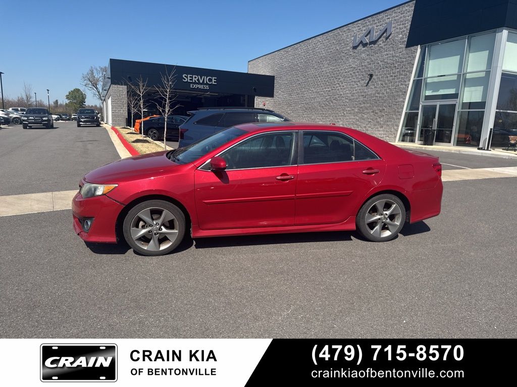 View vehicle photo 7