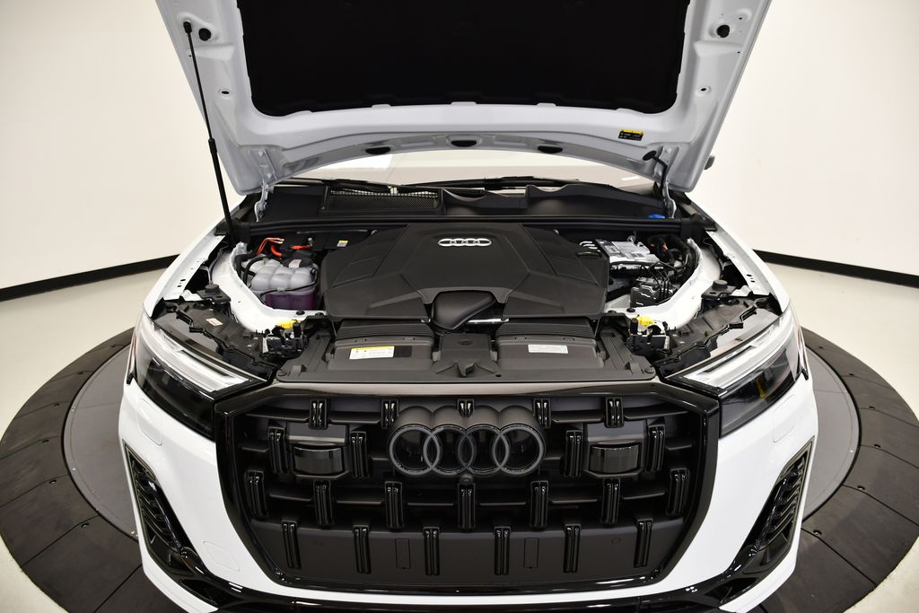 Thumbnail: 2026 Audi Q7 - 12