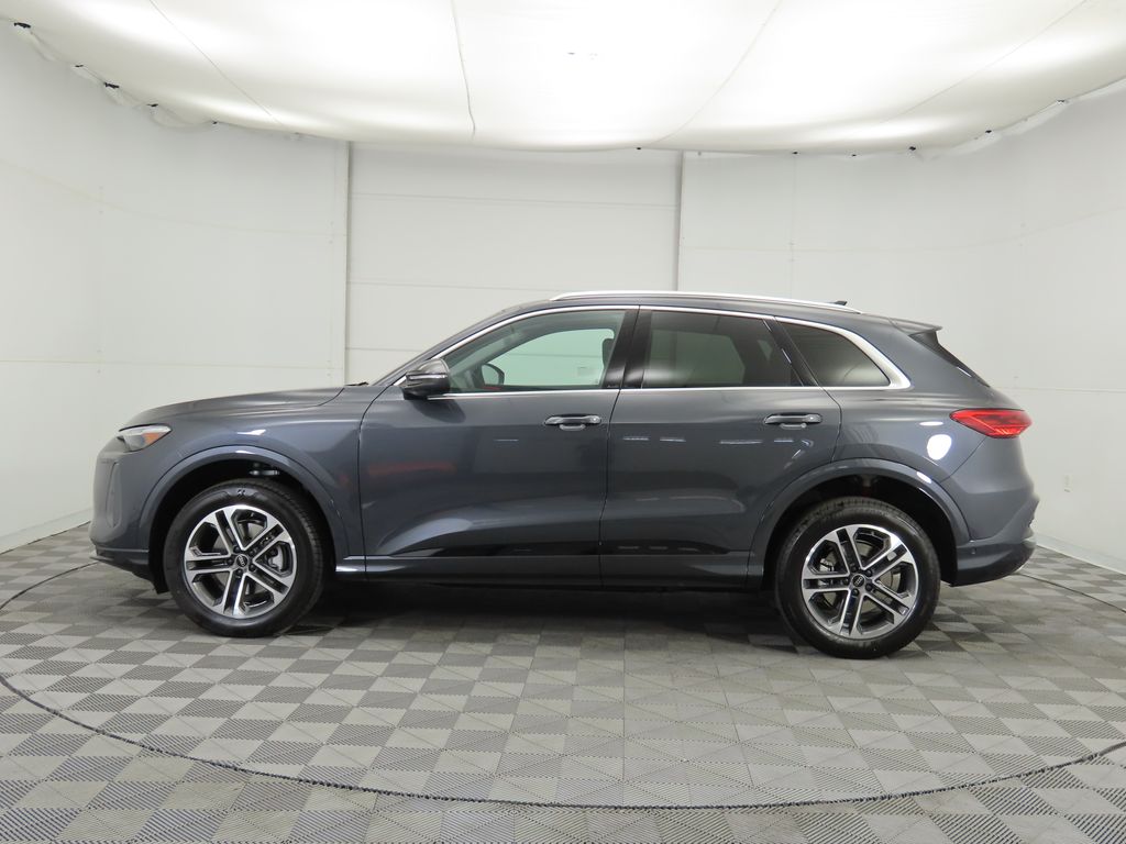 Thumbnail: 2025 Audi Q5 - 8