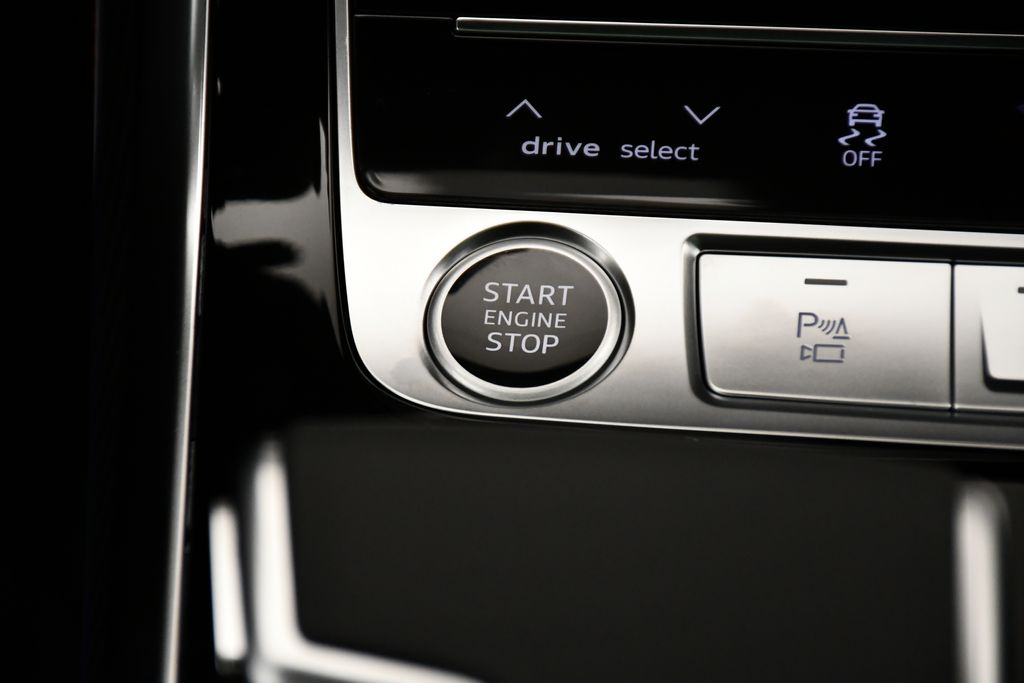 Thumbnail: 2026 Audi Q8 - 29