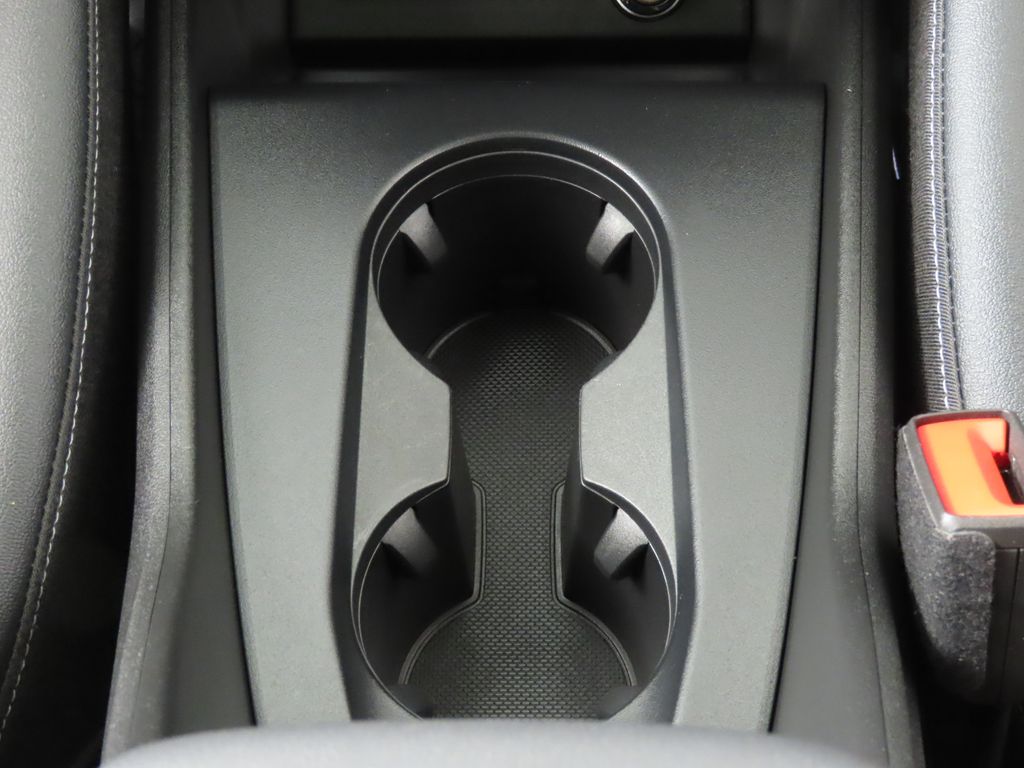 Thumbnail: 2023 Audi Q4 e-tron - 23