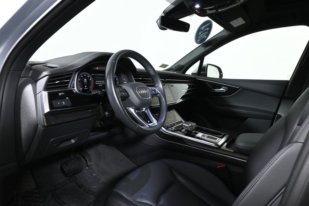 Thumbnail: 2024 Audi Q7 - 15