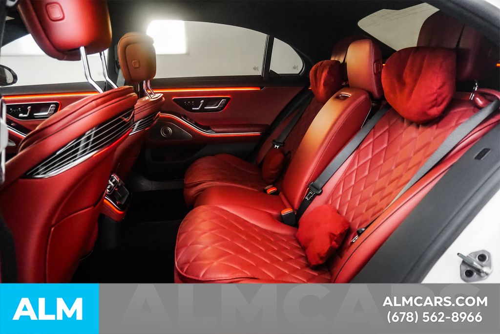 Used 2022 White Mercedes-Benz S 580 image 17