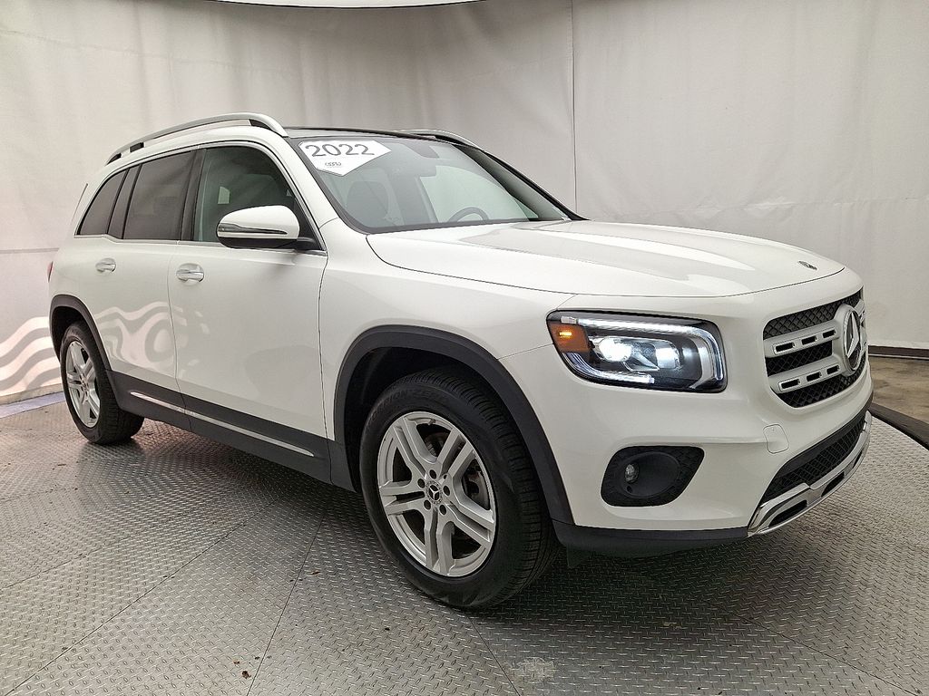 Thumbnail: 2022 Mercedes-Benz GLB - 3
