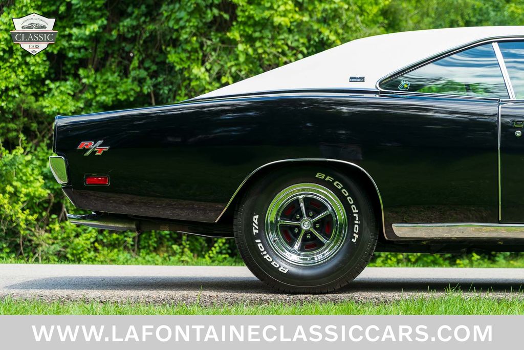 1969 Dodge Charger 38
