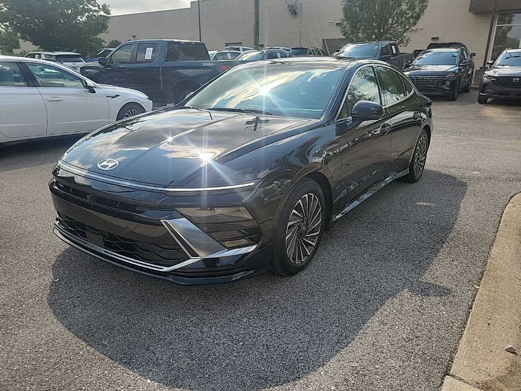 Abyss Black 2026 Hyundai Sonata Hybrid Sedan Front-Wheel Drive 6-Speed Automatic