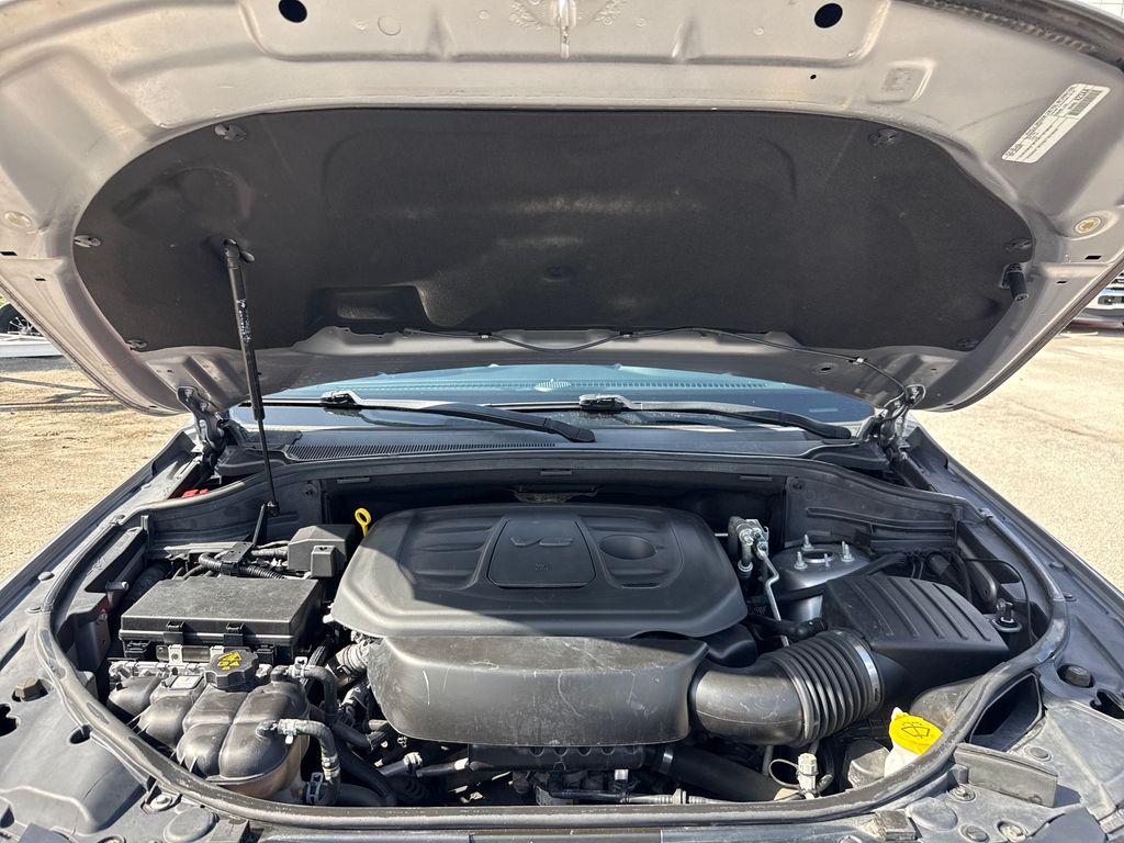 Used 2020 Silver Jeep Laredo E image 29
