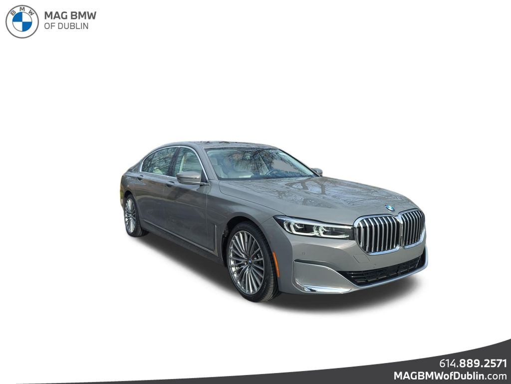 /2022 BMW 750