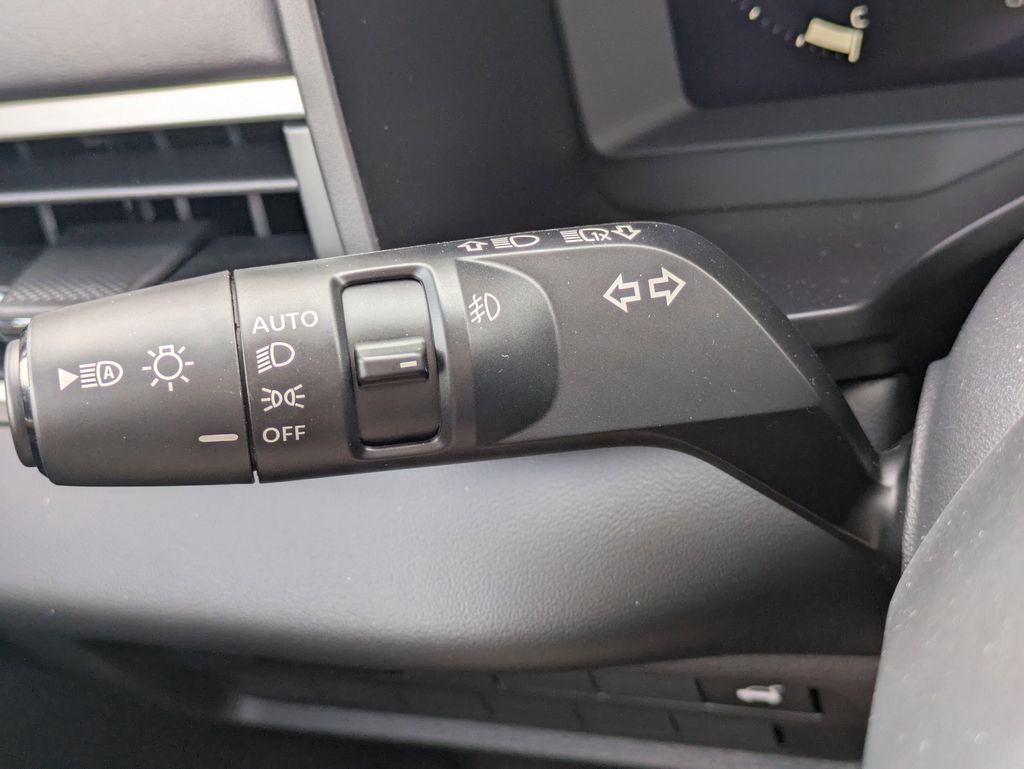 2025 Mitsubishi Outlander SEL - Photo 28