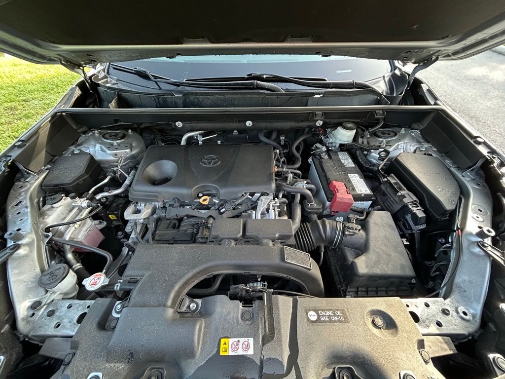 Thumbnail: 2021 Toyota RAV4 - 11