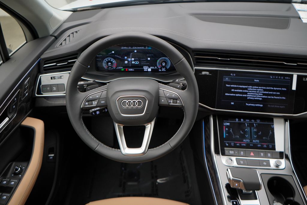 2025 Audi Q7  12