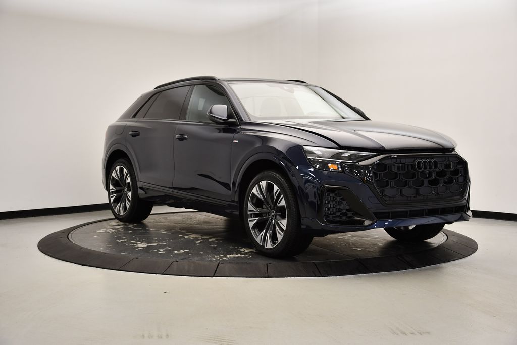 2025 Audi Q8  7