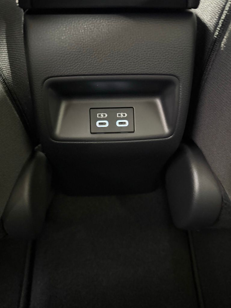 Thumbnail: 2025 Toyota Corolla - 24