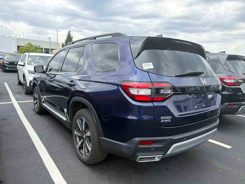 Thumbnail: 2024 Honda Pilot - 2