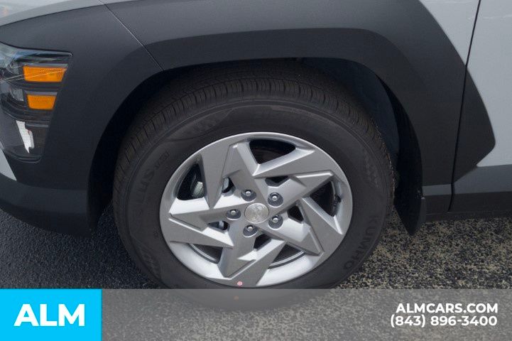 Used 2026 Gray Hyundai SE image 11