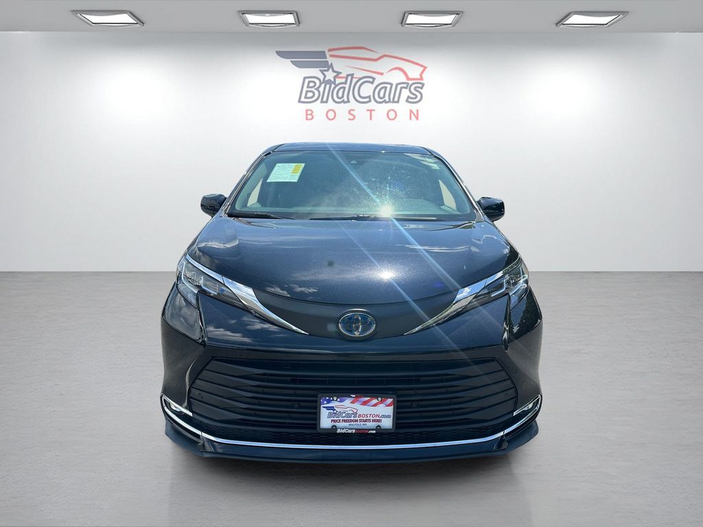 used 2021 Toyota Sienna car, priced at $39,985