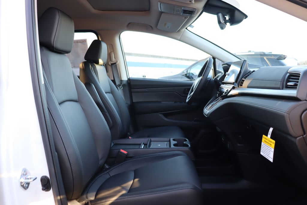 Thumbnail: 2026 Honda Odyssey - 21