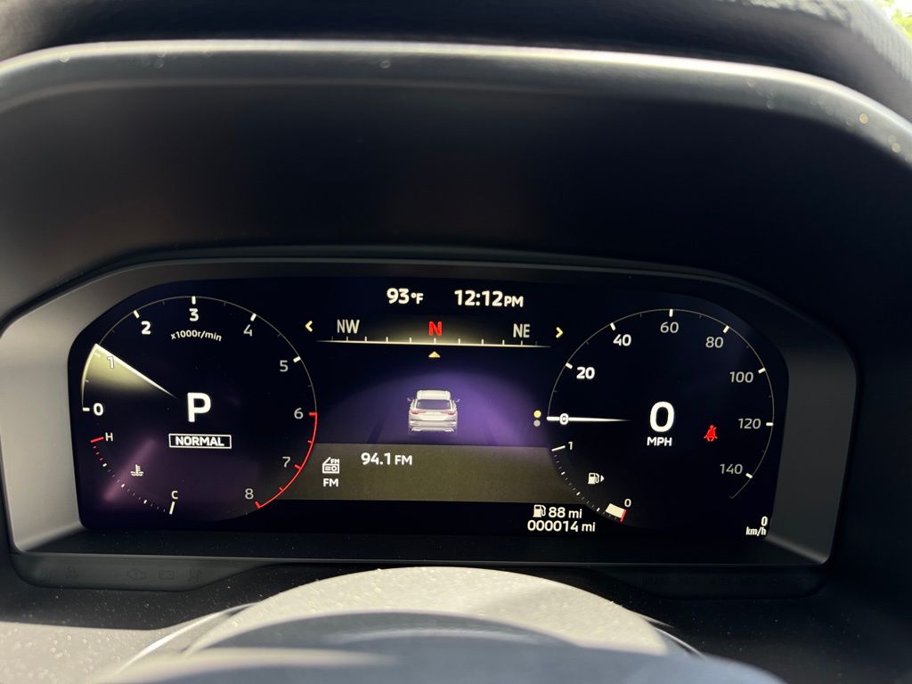 2025 Mitsubishi Outlander SEL photo 15