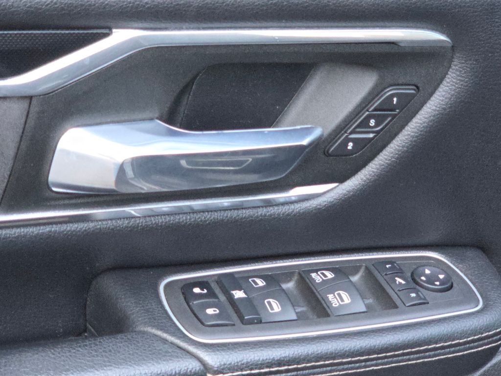 2022 Ram 1500 Laramie photo 23