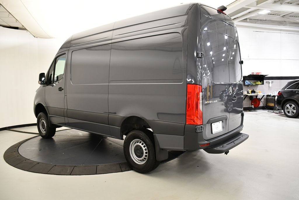 Thumbnail: 2025 Mercedes-Benz Sprinter - 6