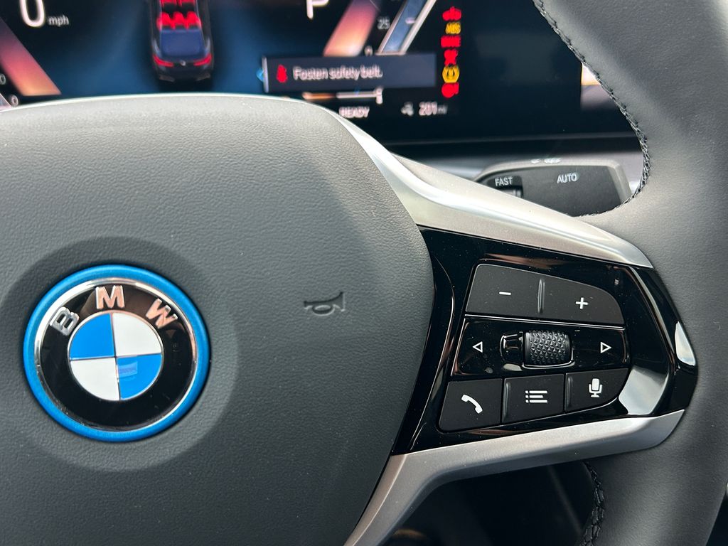 Thumbnail: 2025 BMW i4 - 20