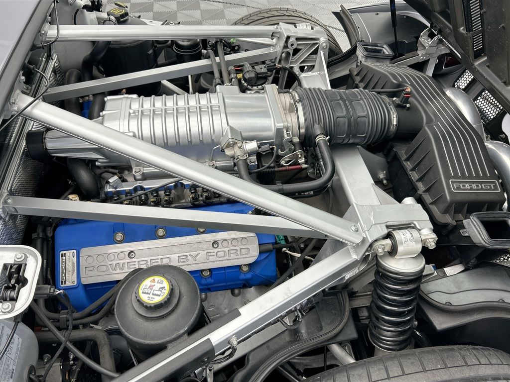 Thumbnail: 2006 Ford GT - 22