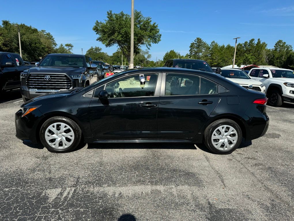 2022 Toyota Corolla LE 4