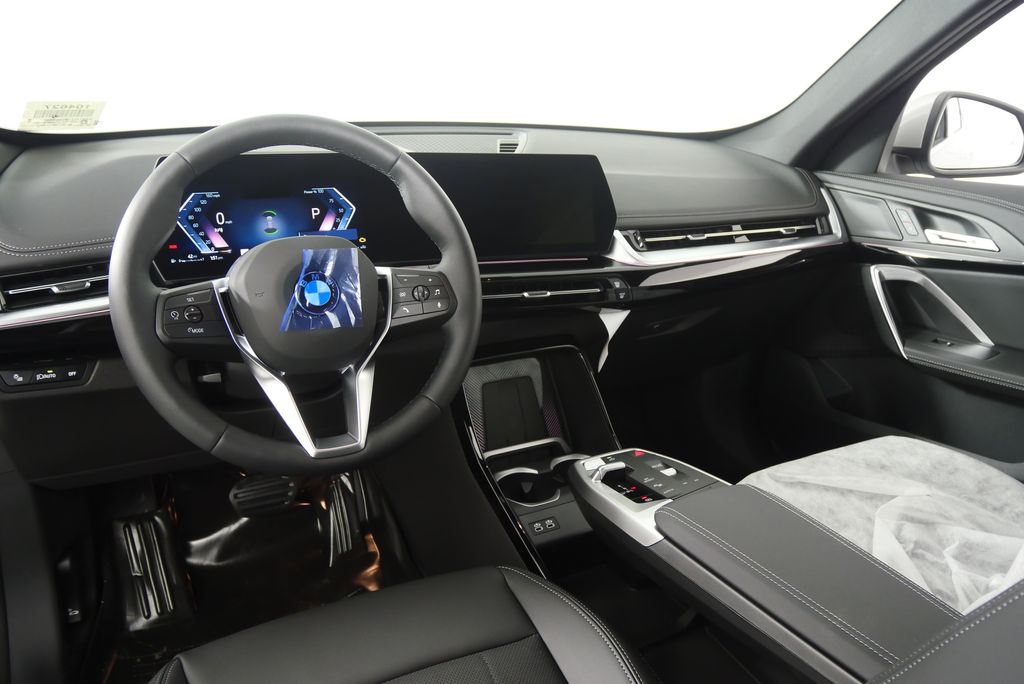 Thumbnail: 2025 BMW X1 - 17