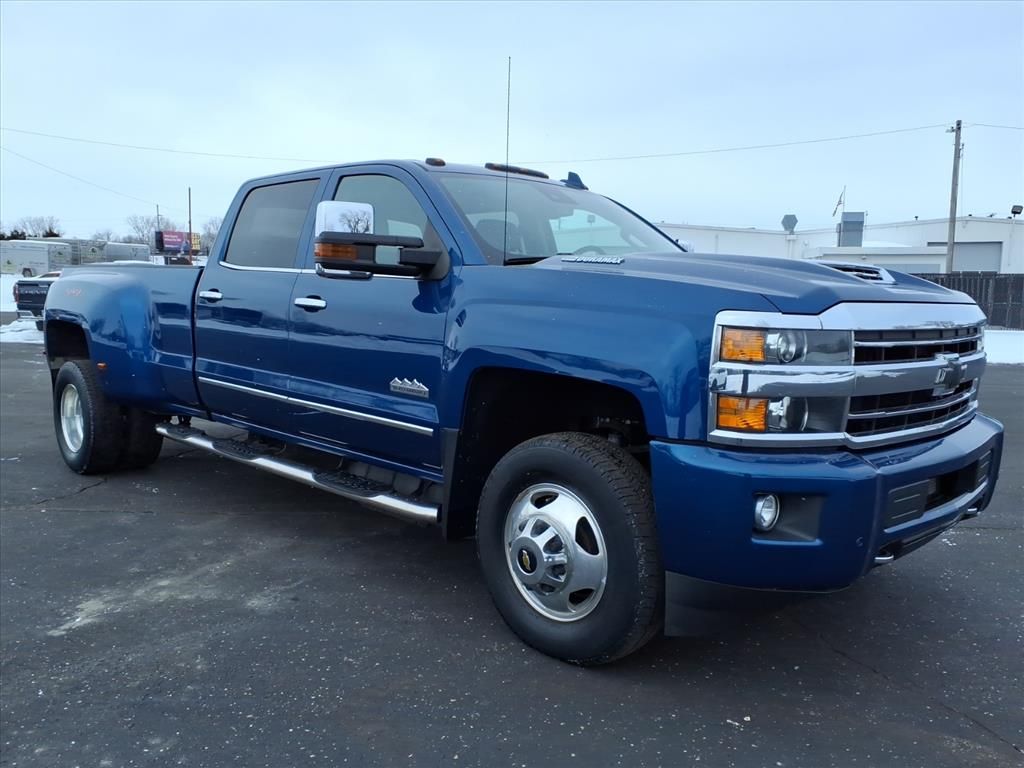 2018 Chevrolet Silverado 3500HD High Country Crew Cab 4WD