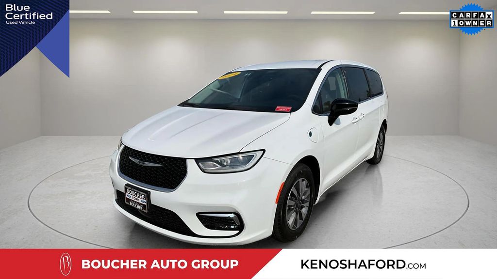 2024 Chrysler Pacifica Hybrid Select