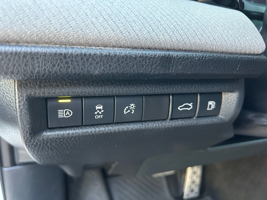 Thumbnail: 2025 Toyota Camry - 17