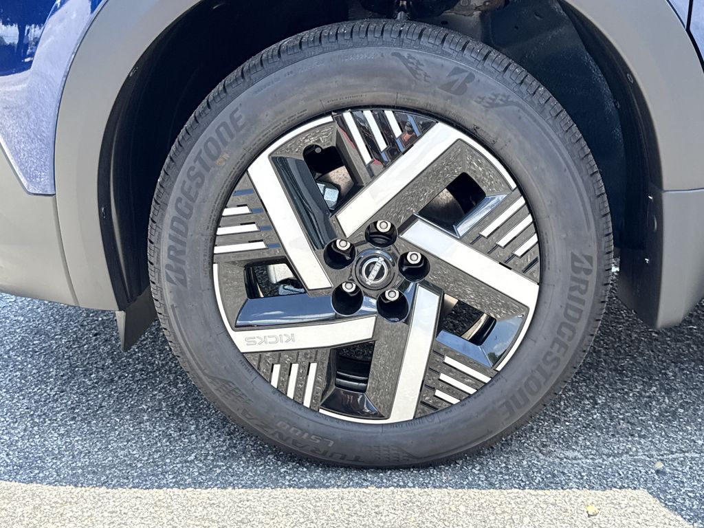 New 2026 Nissan Kicks SUV