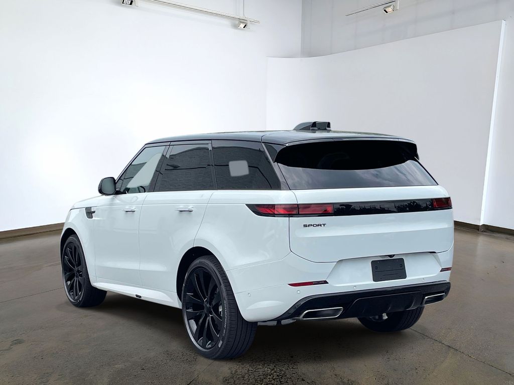 New 2026 White Land Rover Dynamic SE image 6