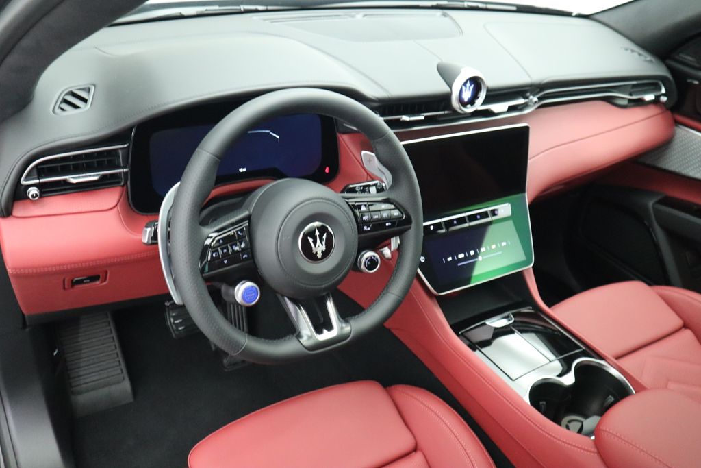 Thumbnail: 2025 Maserati Grecale - 9