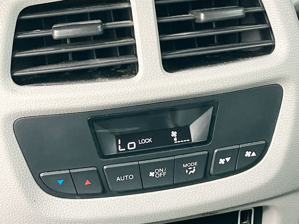 2022 Honda Pilot Special Edition Silver at Emmons Autoplex