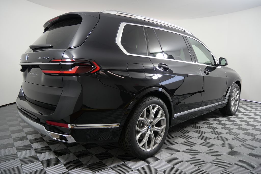 2025 BMW X7 xDrive40i 4