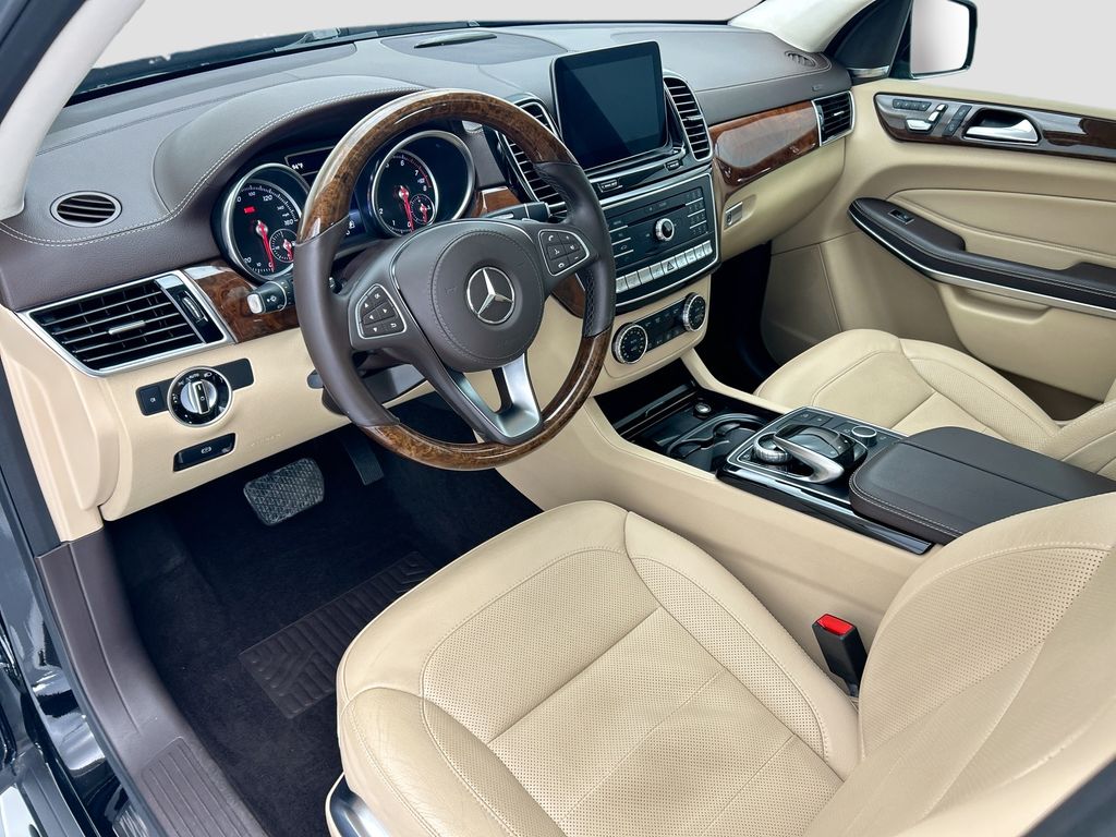 Thumbnail: 2019 Mercedes-Benz GLS - 9