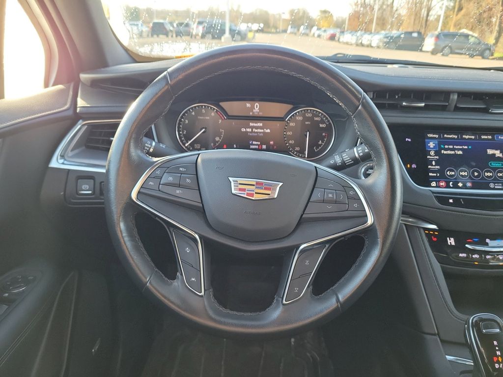 2022 Cadillac XT5 Luxury 11