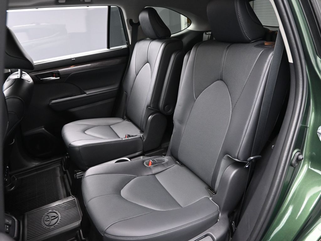 2023 Toyota Highlander Hybrid Limited