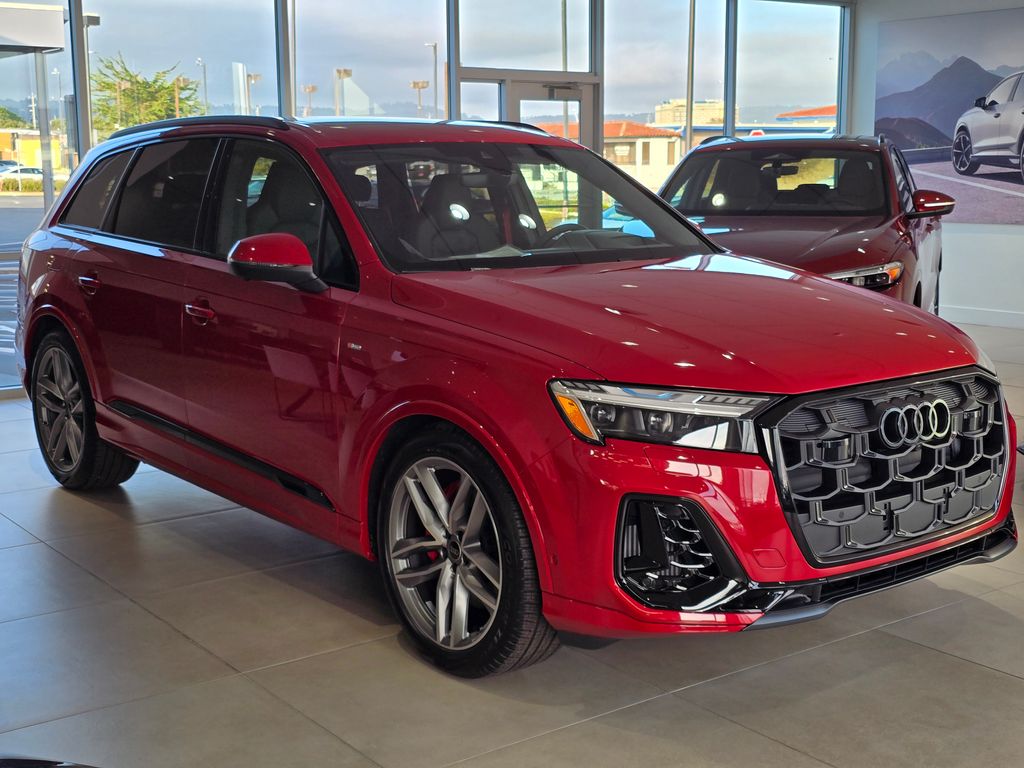 Chili Red 2026 Audi Q7 SUV / Crossover 8-Speed Automatic